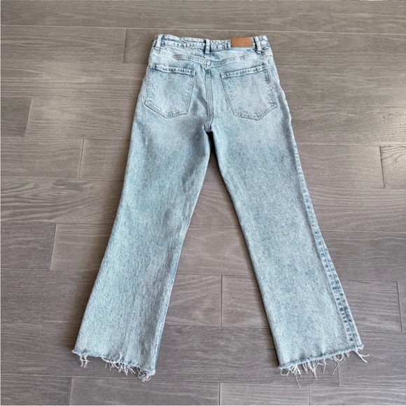 Rails Sunset High Waist Crop Flare Jeans in Snowbird Size 26 Light Wash Stretch - Picture 3 of 7